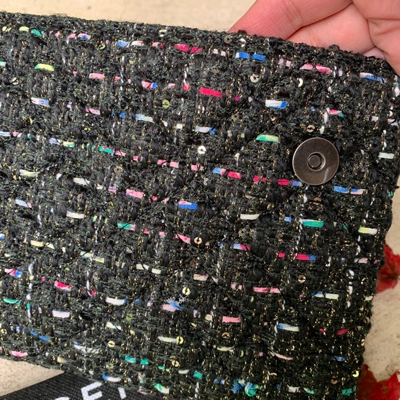 Authentic KURT GEIGER LONDON Tweed LG Crosb/Shoulder bag - Picture 6 of 15